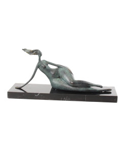 Bronzen beeld liggende vrouwelijke naaktfiguur type 1