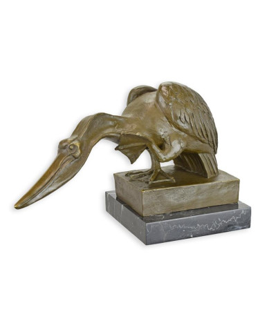 Bronzen beeld van een pelikaan Bronzen beeld van een pelikaan