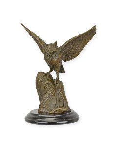 Bronzen uilen beeld met gespreide vleugels