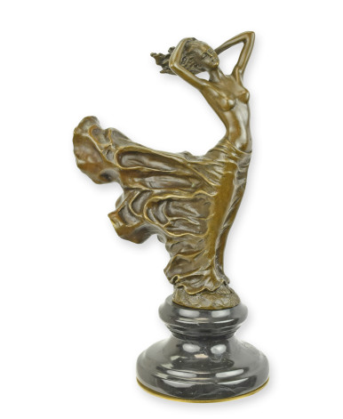 Bronzen beeld van de wervelende jurk Bronzen beeld van de wervelende jurk