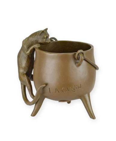 Bronzen katten beeld klimmend in pot type 2 Bronzen katten beeld klimmend in pot type 2