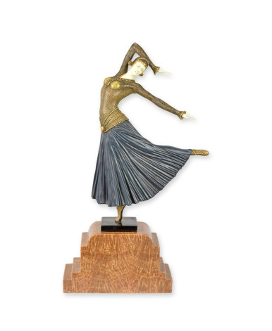 Koud geschilderd bronzen beeld genaamd Ayouta