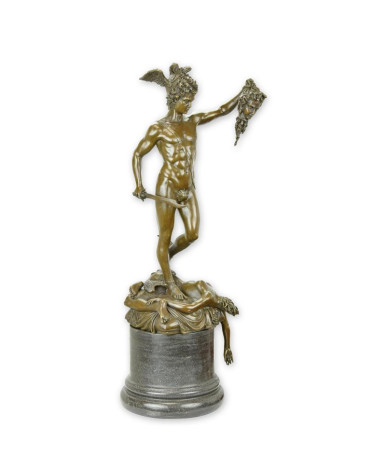 Bronzen beeld Perseus met hoofd van Medusa