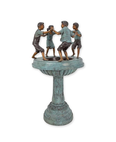 Bronzen fontein met 4 kinderen Bronzen fontein met 4 kinderen