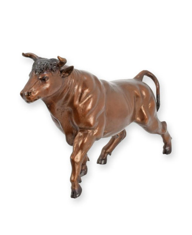 Bronzen beeld van een stier met marmeren basis