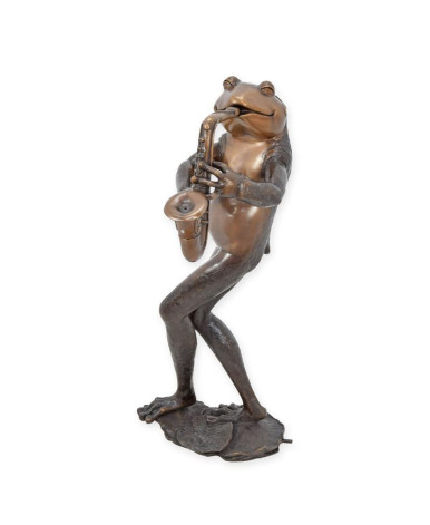 Bronzen kikker met saxofoon fontein beeld Bronzen kikker met saxofoon fontein beeld