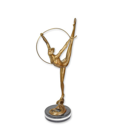 Bronzen beeld ballerina met hoepel Bronzen beeld ballerina met hoepel