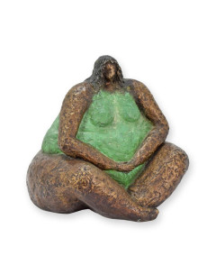 Bronzen beeld mollige dame zittend
