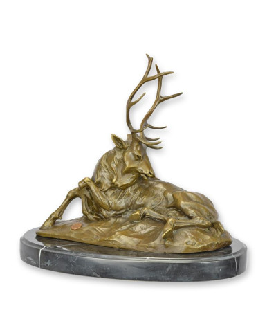Bronzen liggend herten beeld type 2 Bronzen liggend herten beeld type 2