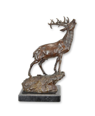 Bronzen beeld van een hert op rots type 1