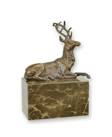 Bronzen beeld van een hert